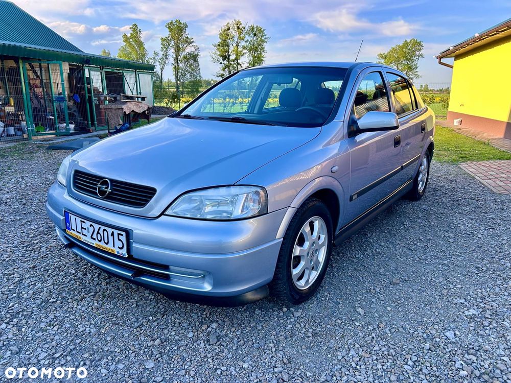Opel Astra - 2