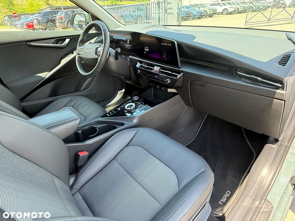 Kia Niro 1.6 GDI Hybrid Business Line - 28