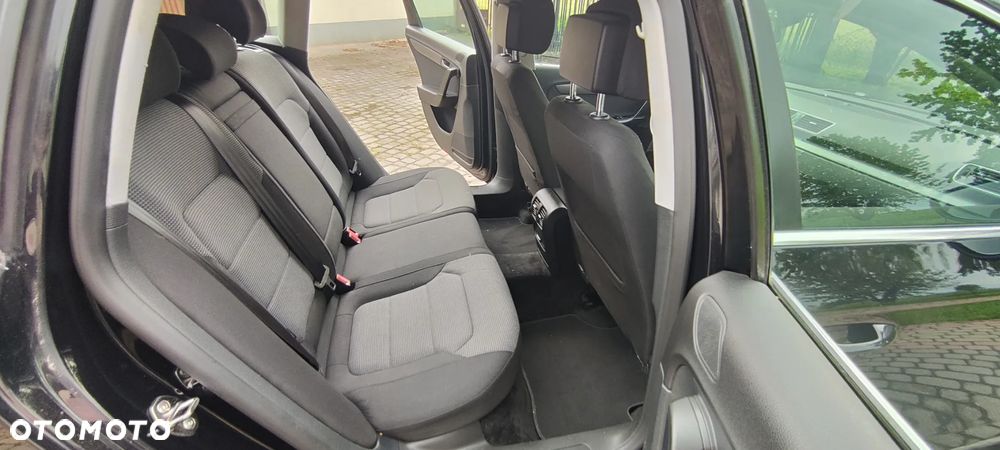 Volkswagen Passat 1.6 TDI Comfortline - 8
