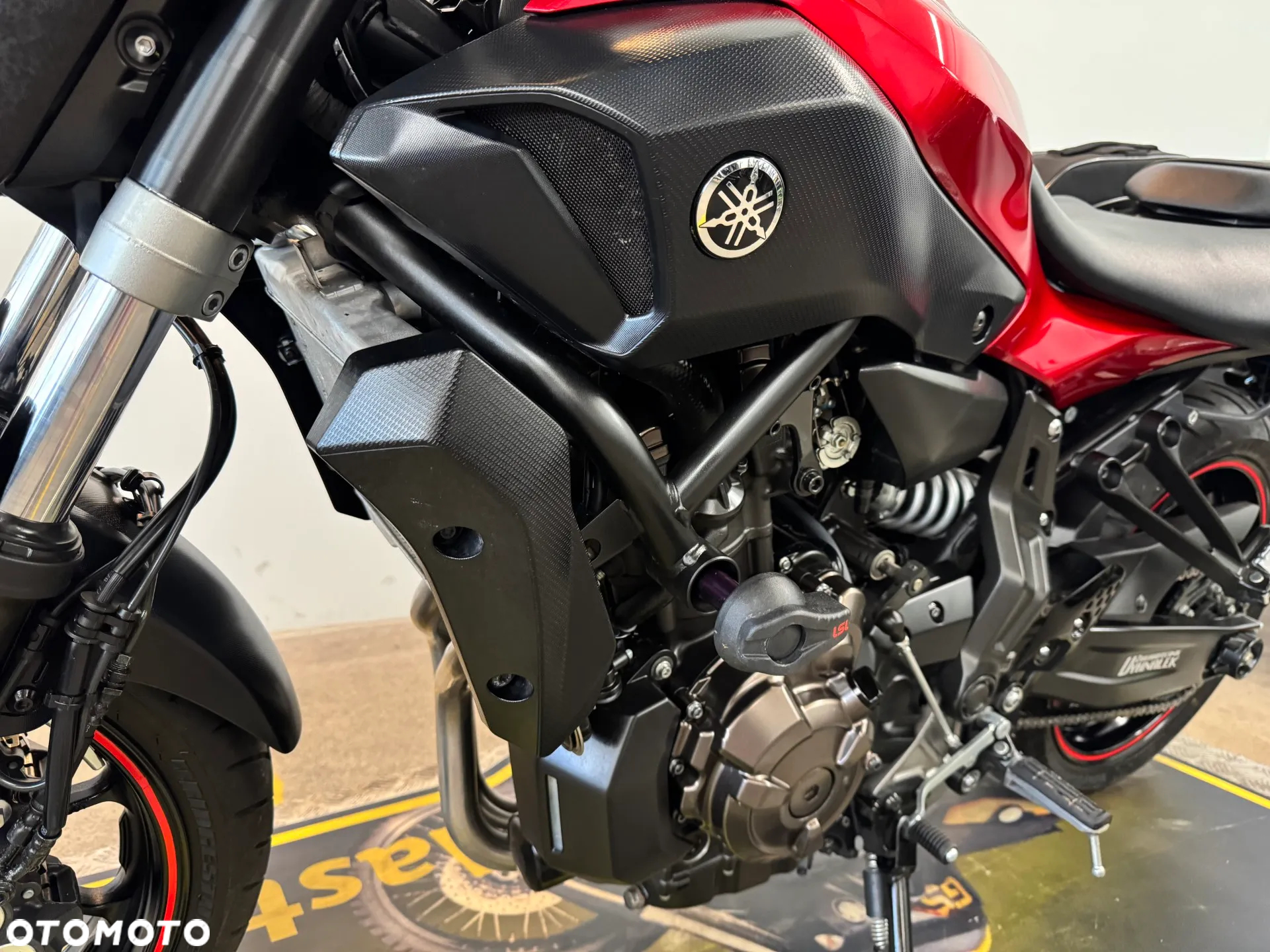 Yamaha MT - 16