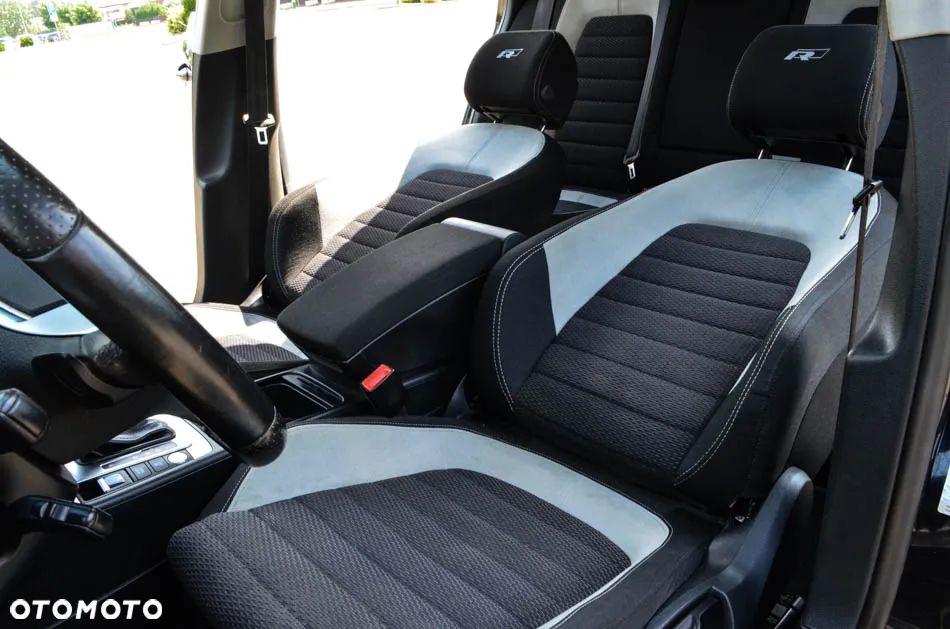 Volkswagen Passat Variant 2.0 TDI DSG BlueMotion Technology R-Line - 38
