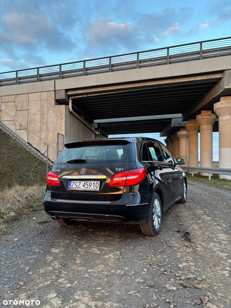 Mercedes-Benz Klasa B 200 CDI (BlueEFFICIENCY) - 2