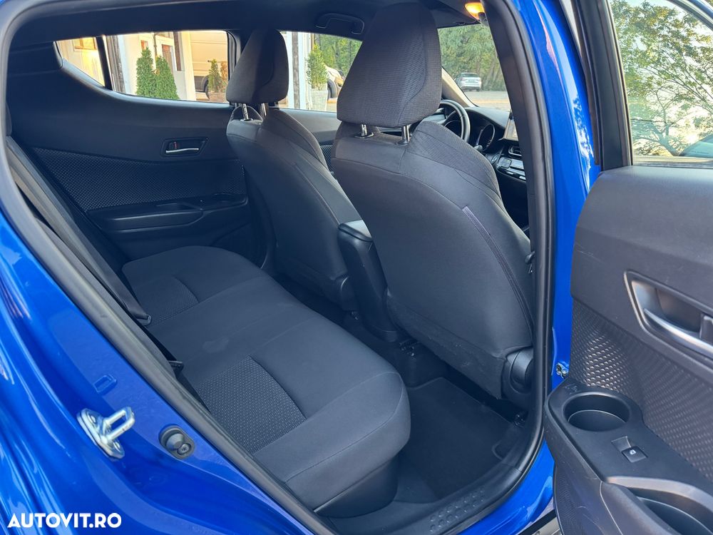 Toyota C-HR 1.8 HSD 4x2 CVT C-ult - 16