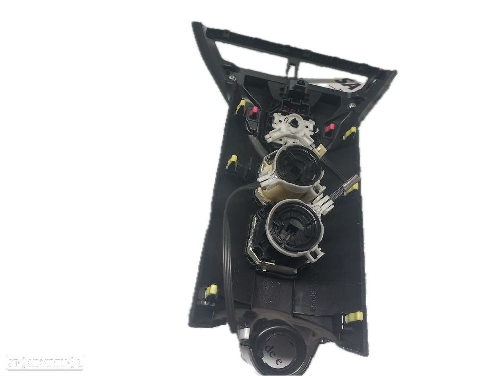 Comando / Botão De Sofagem / Climatronic Toyota Iq (_J1_) - 2