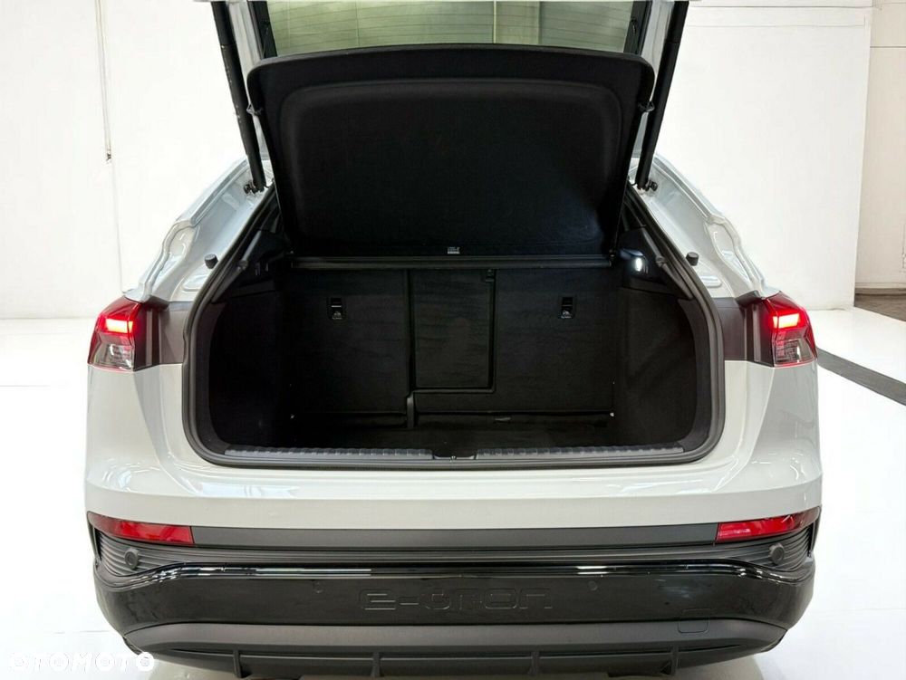 Audi Q4 e-tron - 13