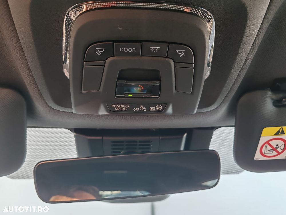 Toyota Corolla 2.0 HSD Exclusive Plus GR Sport Bi-Tone - 16