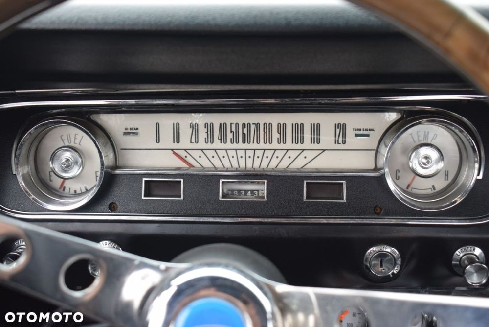 Ford Mustang - 27