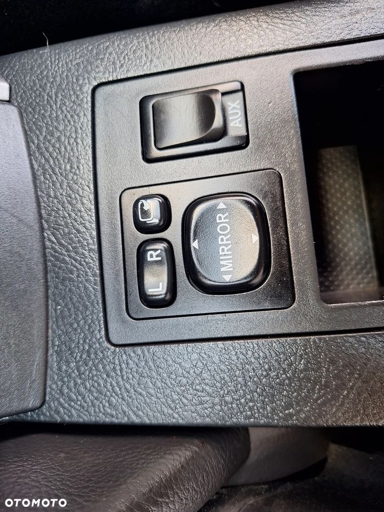 Toyota RAV4 - 33