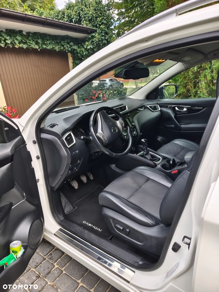 Nissan Qashqai 1.6 DCi 4x4 Tekna EU6 - 16