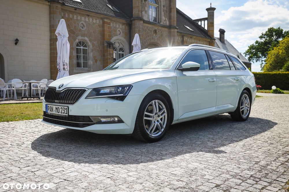 Skoda Superb 2.0 TDI 4x4 DSG L&K - 18