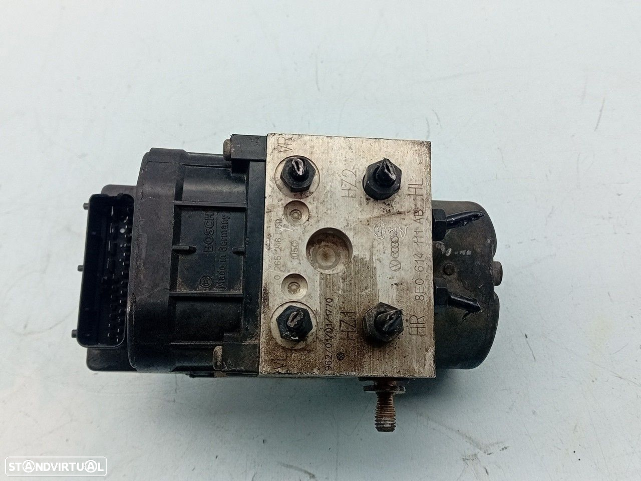 Centralina ABS VOLKSWAGEN Passat (3B2) - 3
