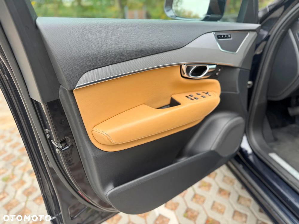 Volvo XC 90 D5 AWD Inscription 7os - 23