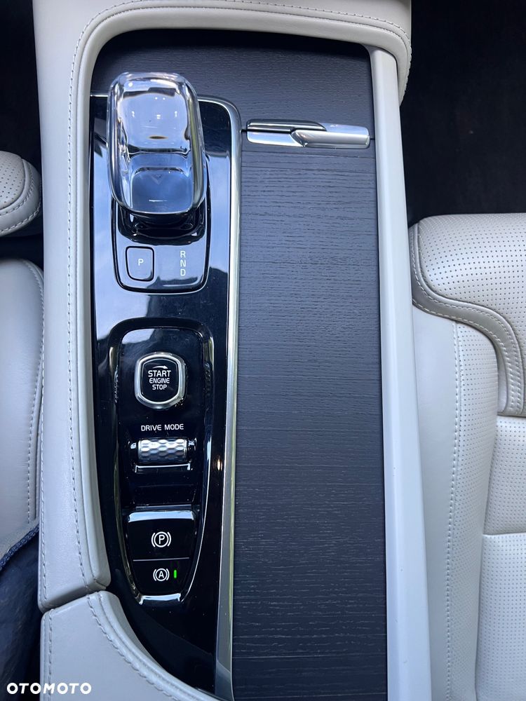 Volvo XC 90 B5 D AWD Inscription - 10