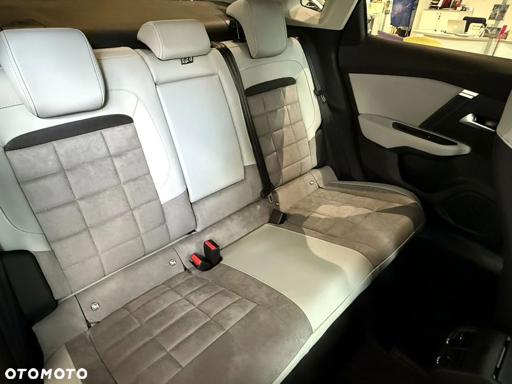 Citroën C4 1.2 mHEV Max eDCT6 - 10
