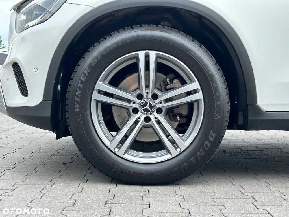 Mercedes-Benz GLC - 41