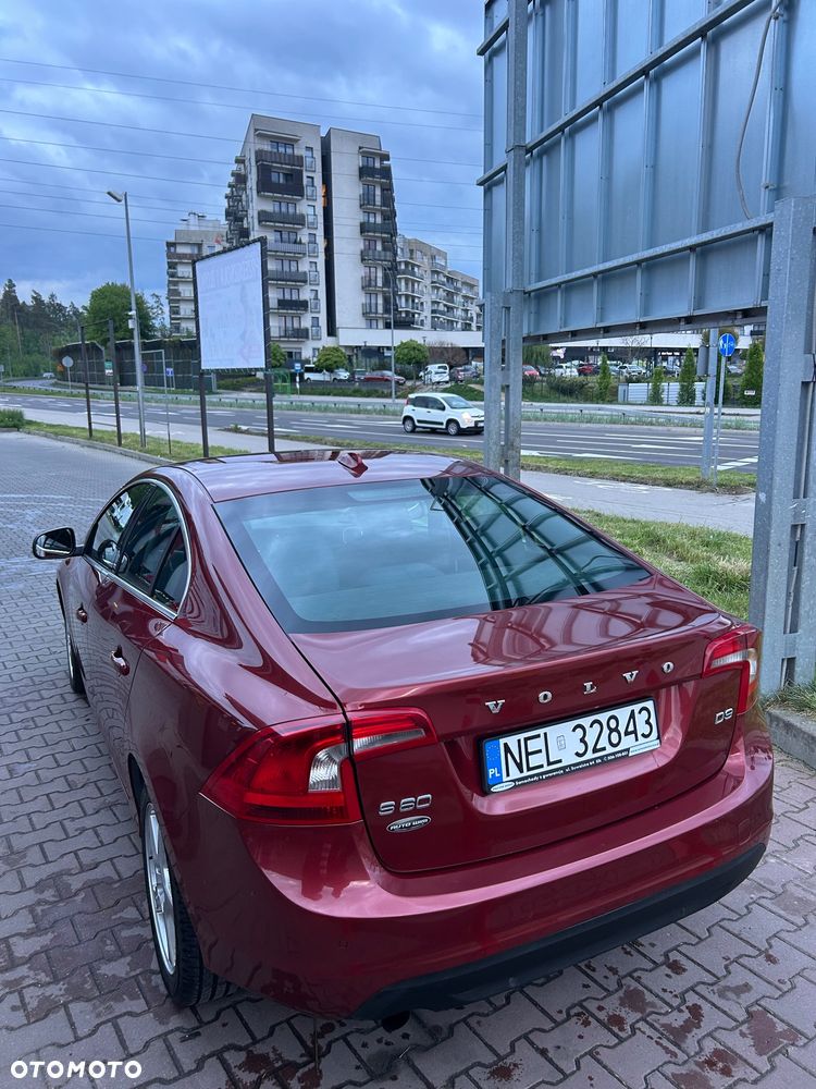 Volvo S60 D3 Summum - 5