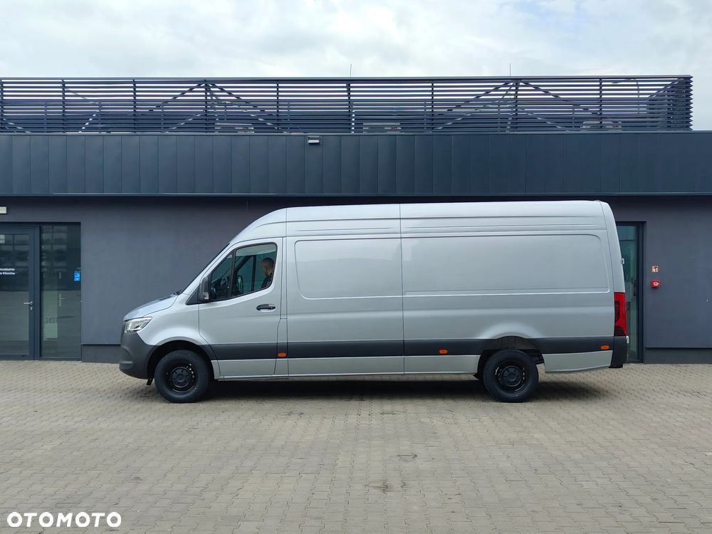 Mercedes-Benz Sprinter - 5