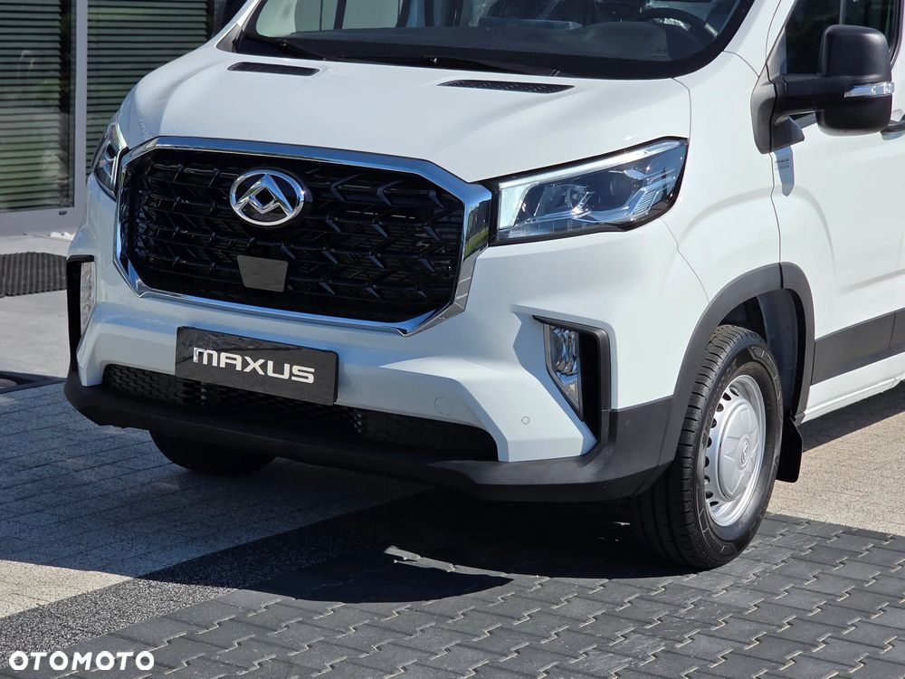 Maxus DELIVER 9 LAWETA POMOC DROGOWA HOLOWNIK I Fabrycznie Nowy I Dostępne od Reki I Promocyjny Leasing 102% I 5 lat Gwarancji I Bardzo Bogate Wyposażenie I - 31