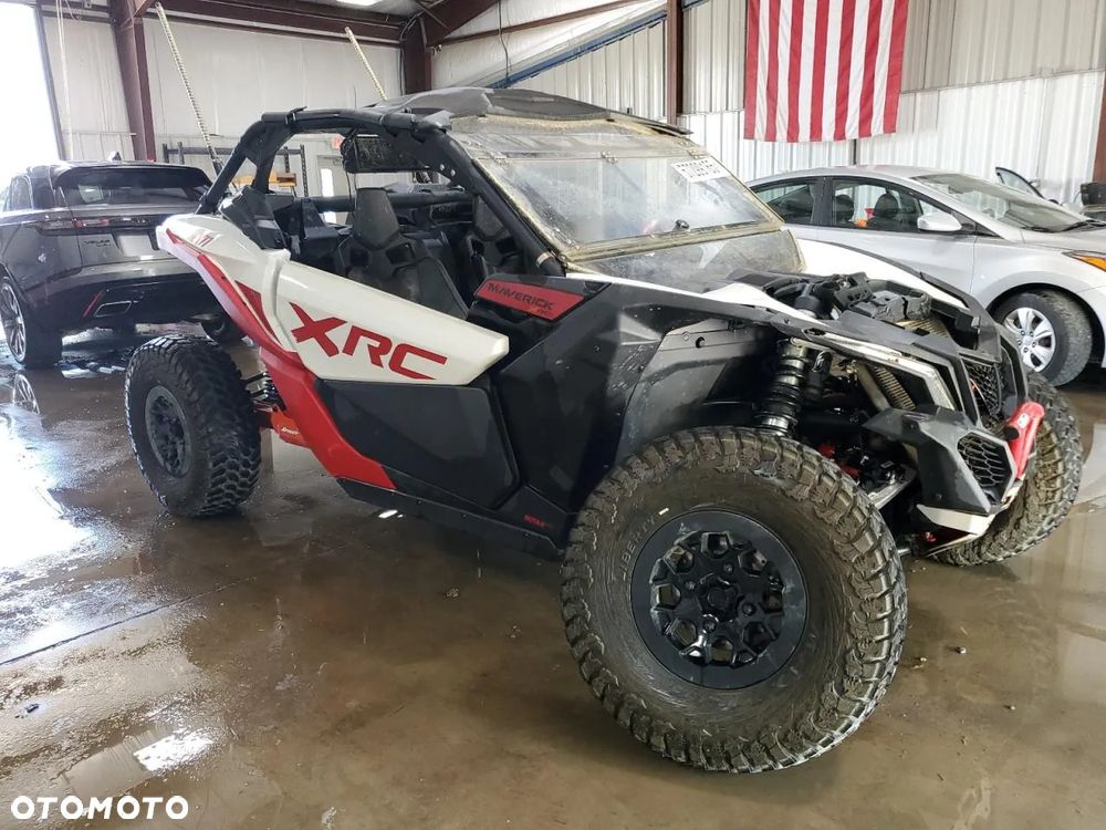 Can-Am Maverick - 38