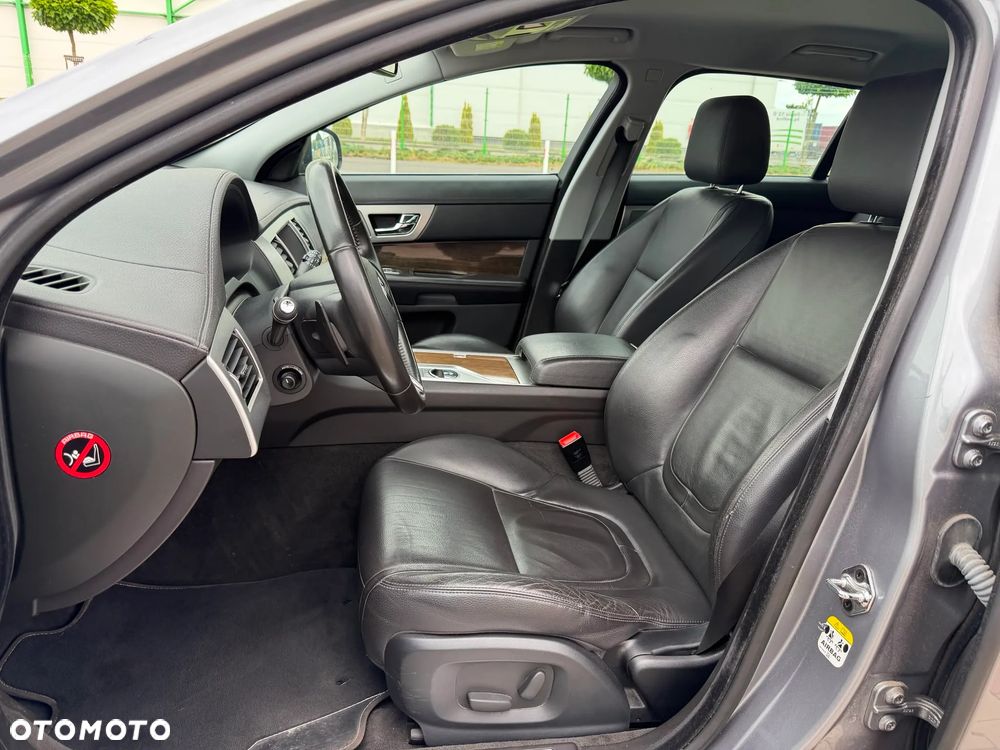 Jaguar XF 3.0 V6 D Premium Luxury - 20
