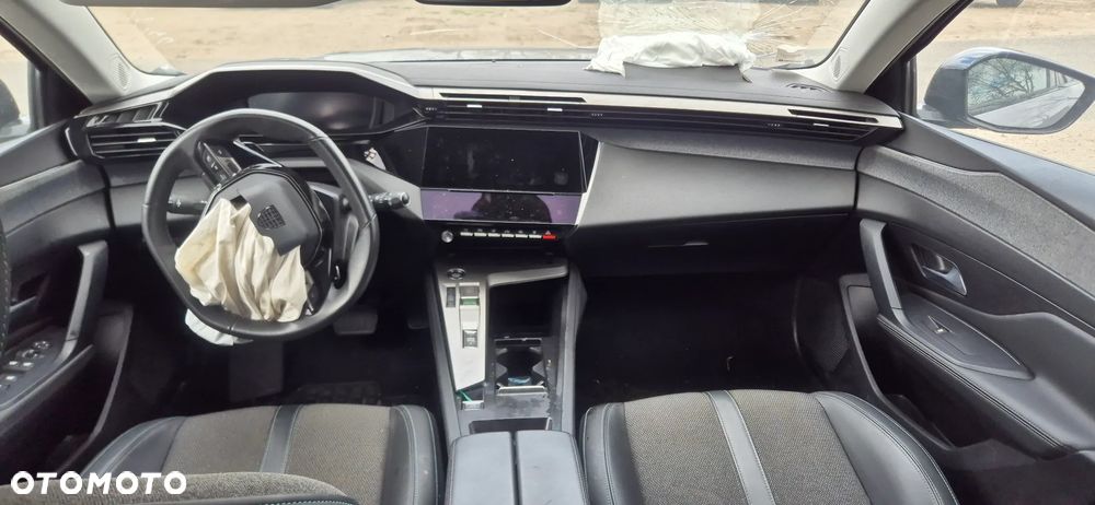 Peugeot 308 1.2 mHEV Allure S&S e-DCS6 - 30