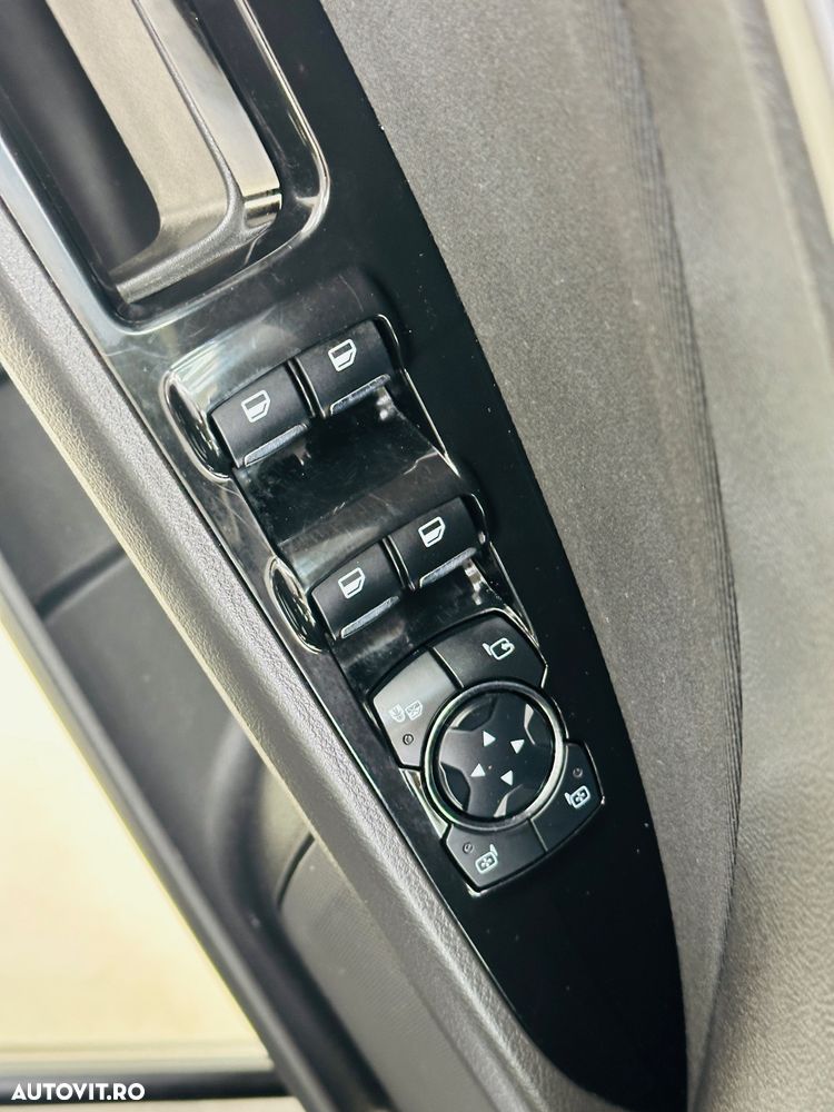 Ford Mondeo - 19