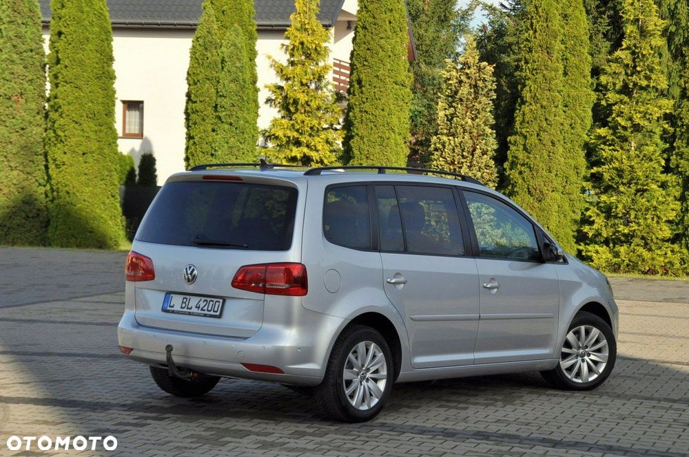 Volkswagen Touran - 5