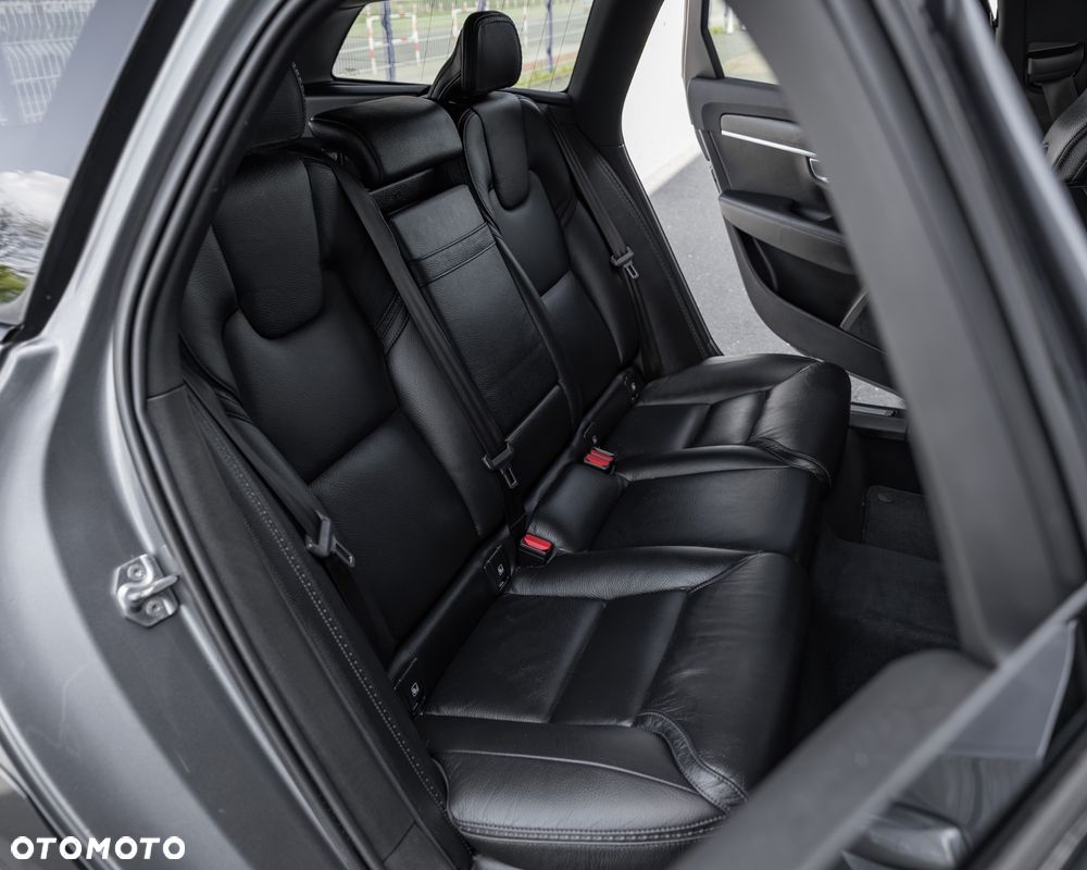 Volvo V90 Cross Country D4 AWD Geartronic Pro - 18