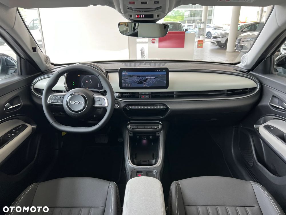 Fiat 600 1.2 Turbo La Prima eDCT - 6