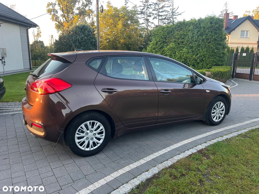 Kia Ceed - 7