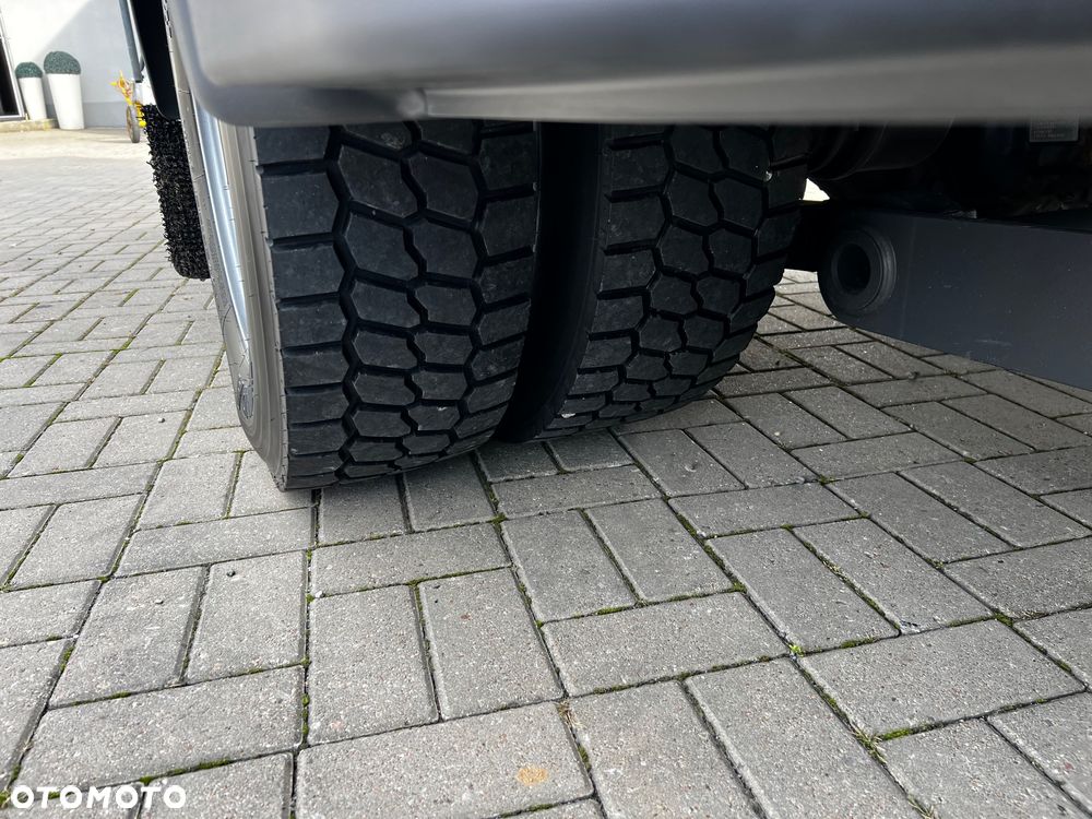 Mercedes-Benz ATEGO - 24