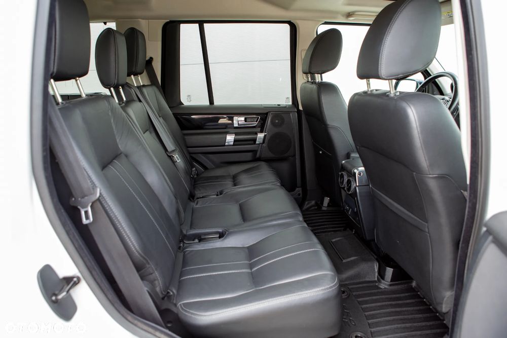 Land Rover Discovery 3.0 SD V6 HSE - 23