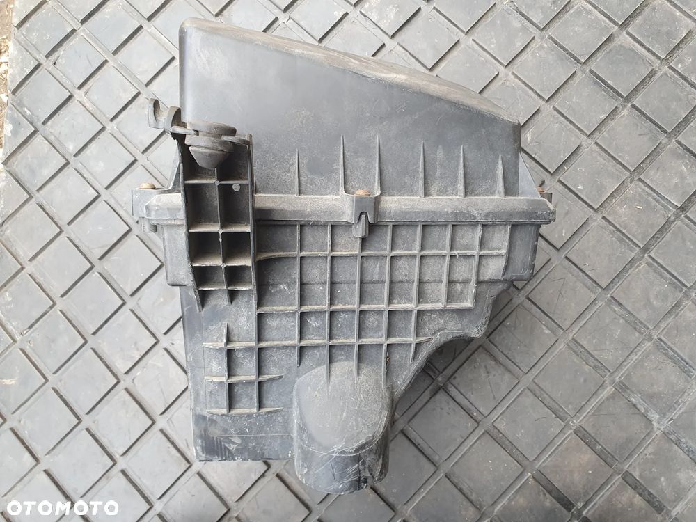 OBUDOWA FILTRA POWIETRZA OE 4M51-9600-AC VOLVO V50 S40 II 2.0D - 2