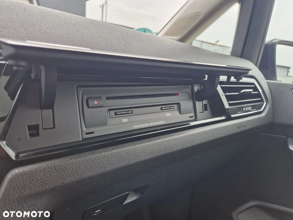 Volkswagen Touran 2.0 TDI BMT Highline - 20