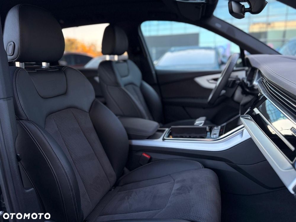 Audi Q7 55 TFSI mHEV Quattro S Line Tiptr - 26