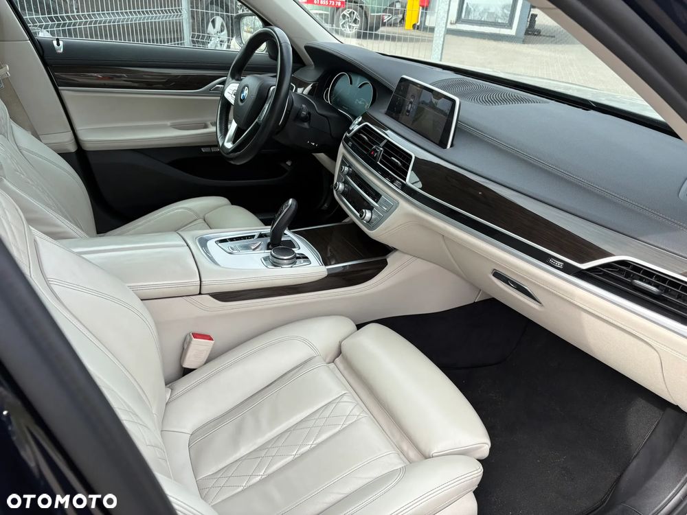 BMW Seria 7 730d xDrive - 30
