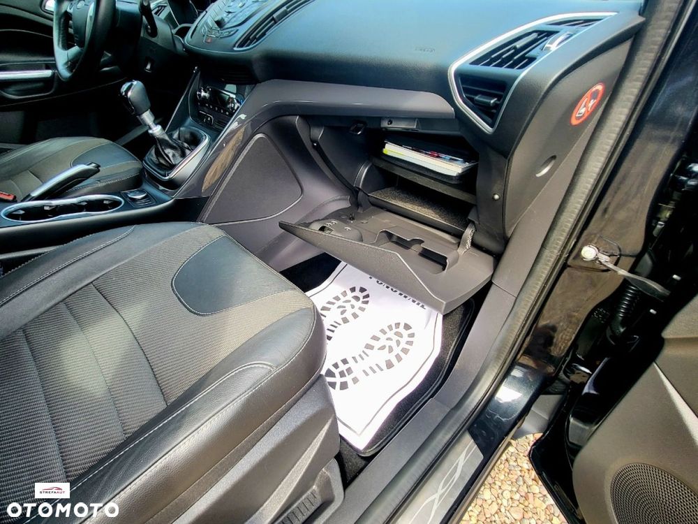 Ford Kuga - 21