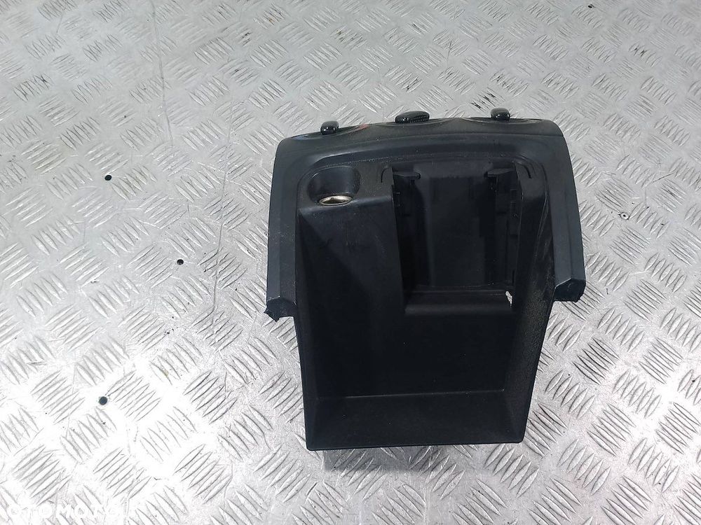 PANEL NAWIEWU GEELY MK - 7