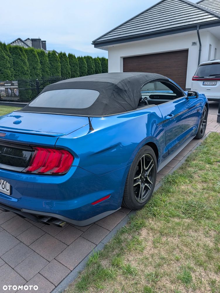 Ford Mustang - 24
