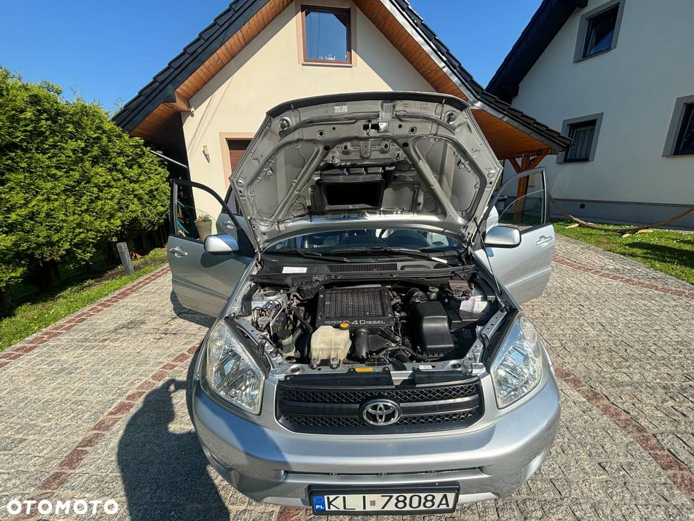 Toyota RAV4 2.0 D-4D 4x4 - 13
