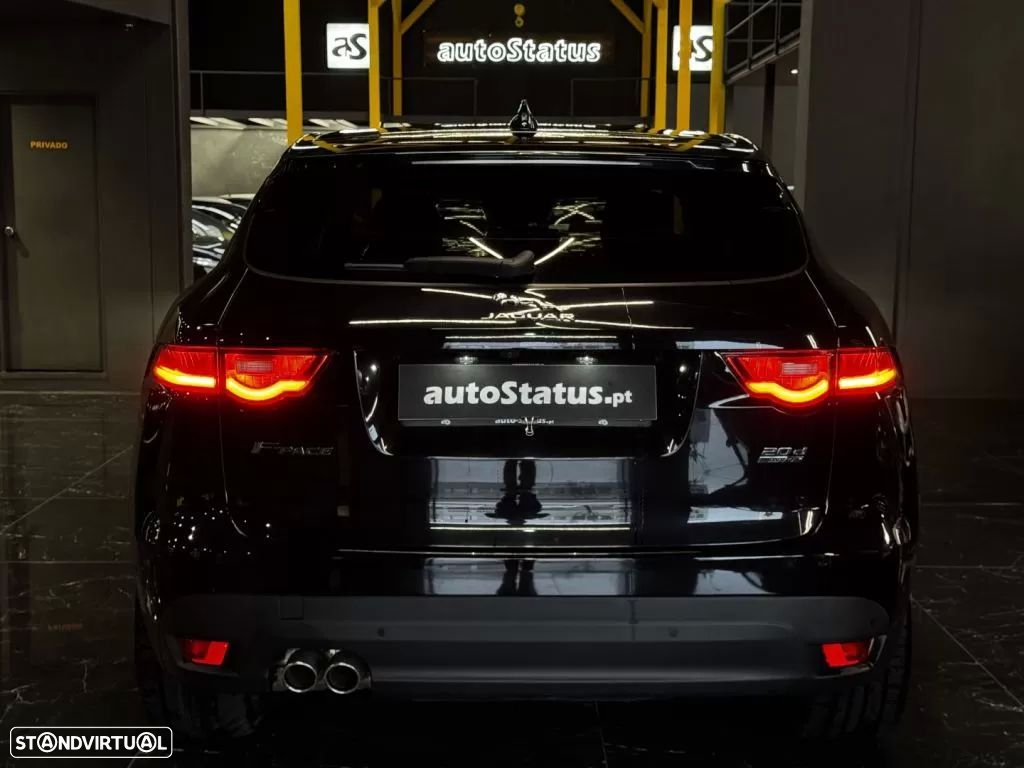 Jaguar F-Pace - 12