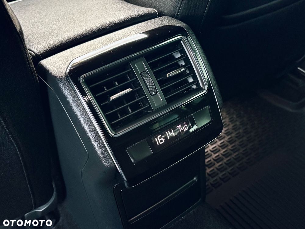 Skoda Superb Combi 2.0 TDI Style - 17