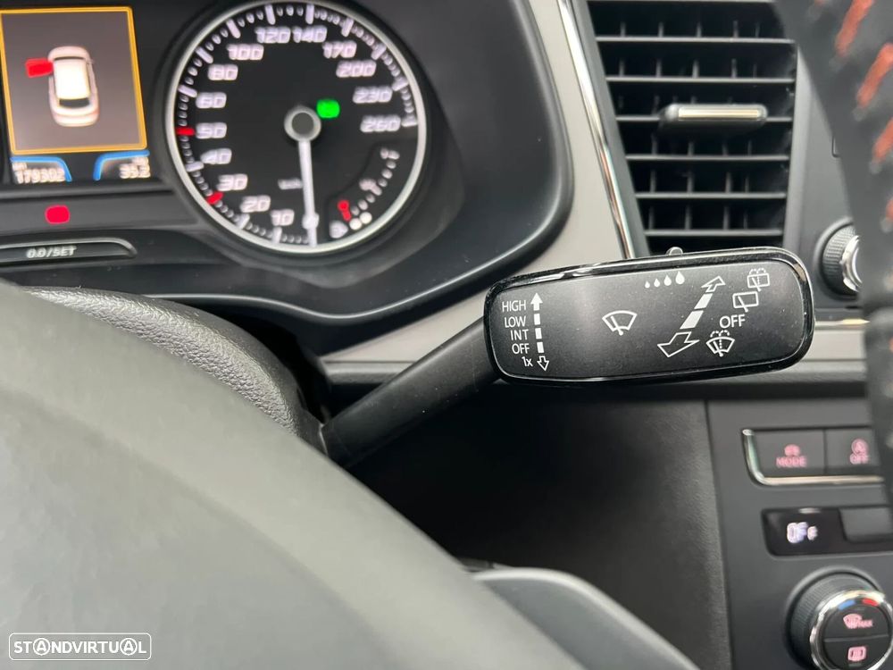 SEAT Leon X-Perience 2.0 TDi DSG 4Drive - 31