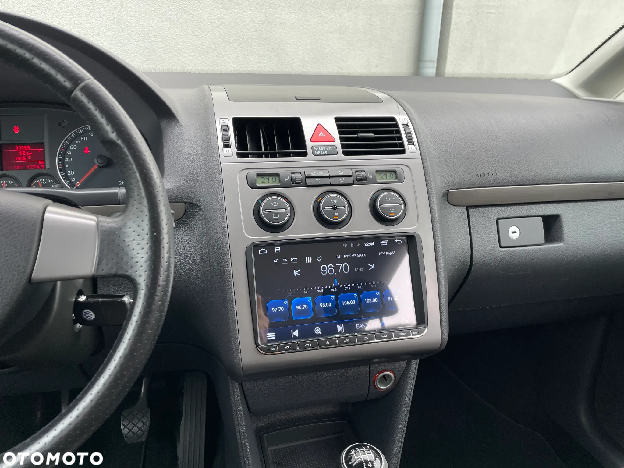 Volkswagen Touran 1.4 TSI Cross - 30