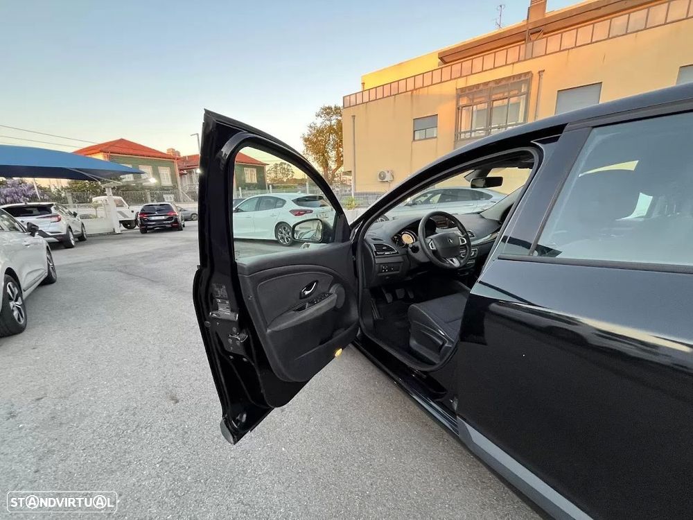 Renault Mégane 1.5 dCi Comfort SS - 24