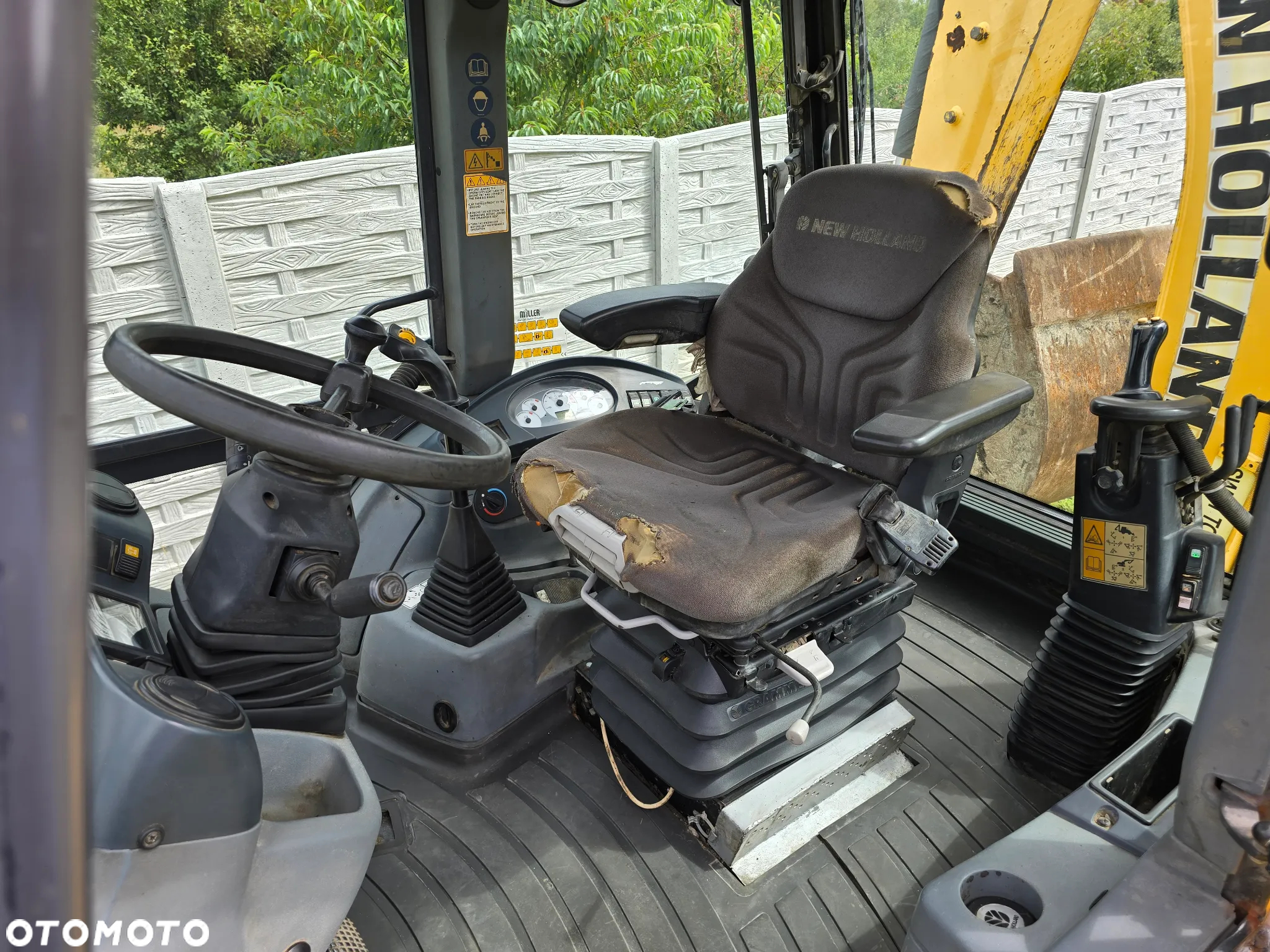 New Holland - 3