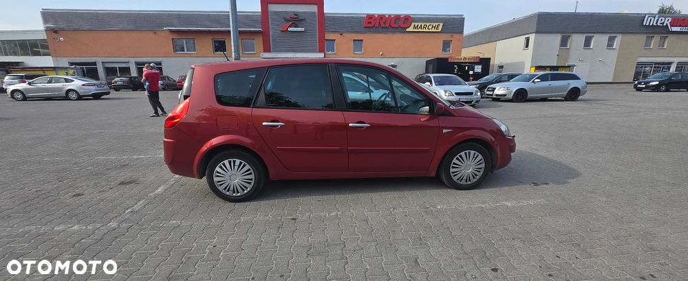 Renault Scenic 2.0 16V Confort Privilege - 3