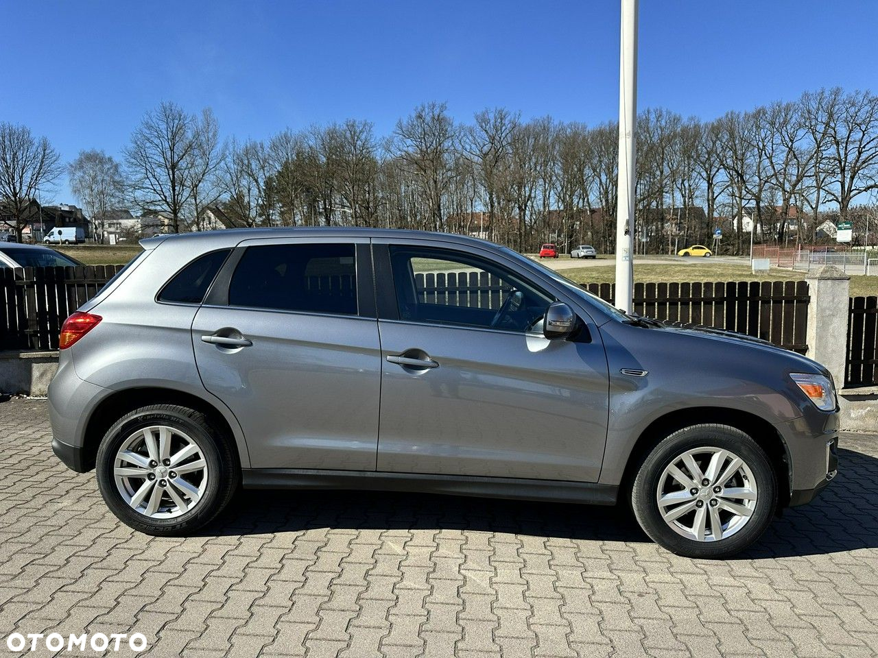 Mitsubishi ASX - 4