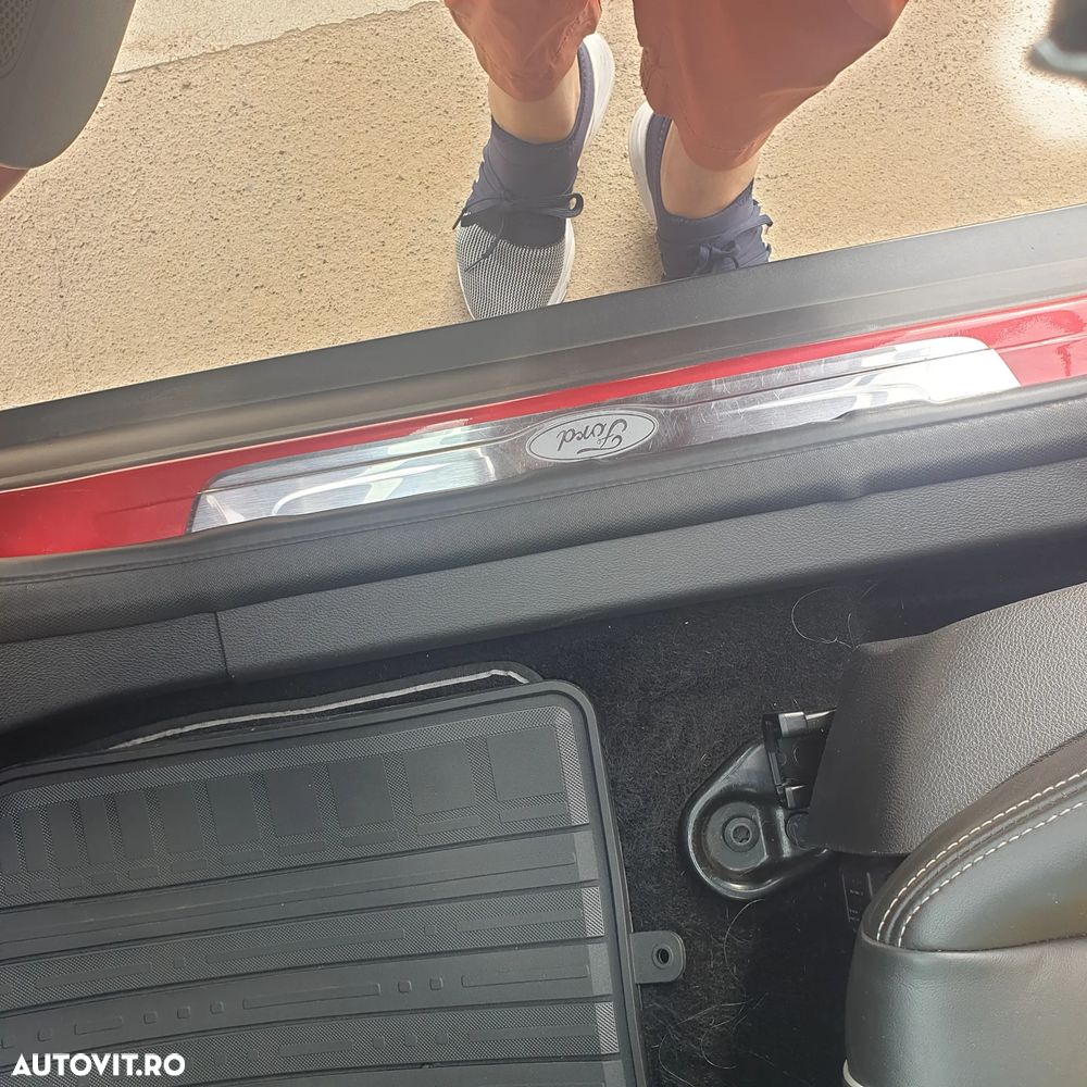 Ford Focus 1.6 EcoBoost Start-Stopp-System Champions Edition - 14