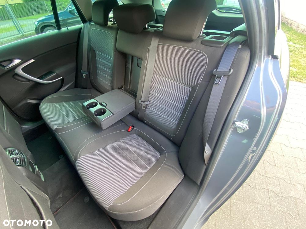 Opel Insignia 2.0 CDTI Cosmo S&S - 24